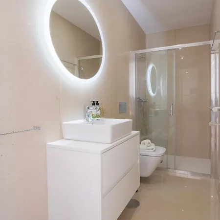 Topo Flores Apartment Porto